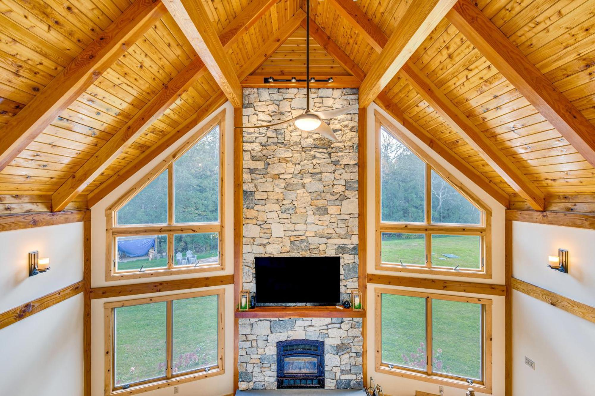 Spacious And Secluded Fire Pit Holiday home